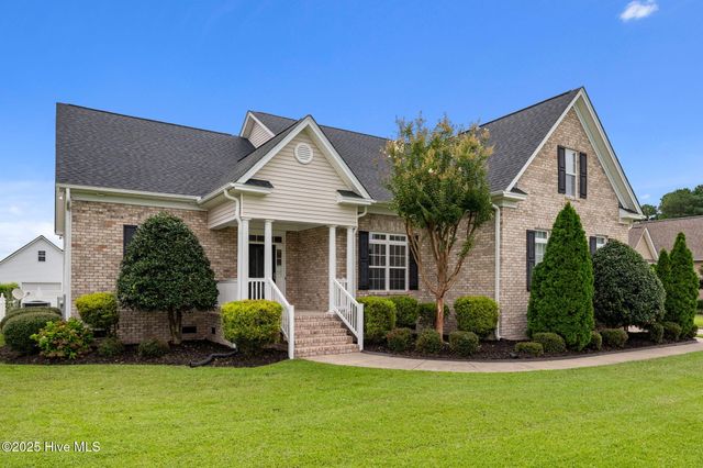 2243 Black Horse Lane, Winterville, NC 28590