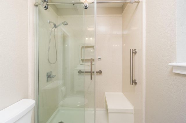 16450 Parksley Drive, Houston, TX 77059