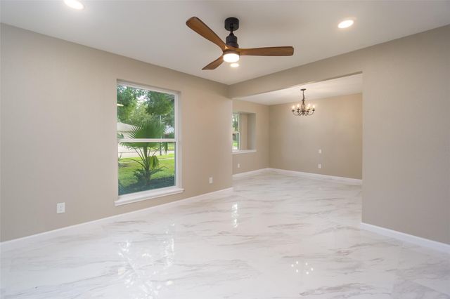 16450 Parksley Drive, Houston, TX 77059