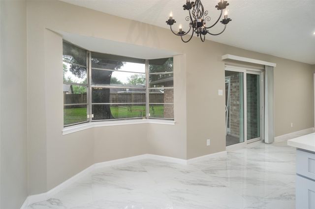 16450 Parksley Drive, Houston, TX 77059