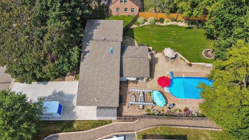283 Capitol View Avenue, Roseville, MN 55113 — photo 4