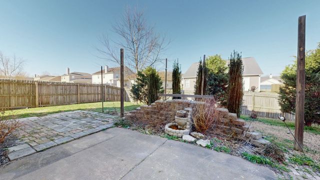 2131 Carlton Ln, Thompsons Station, TN 37179