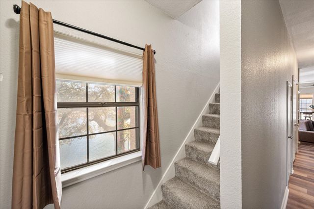 1933 Island Circle A201, Tool, TX 75143