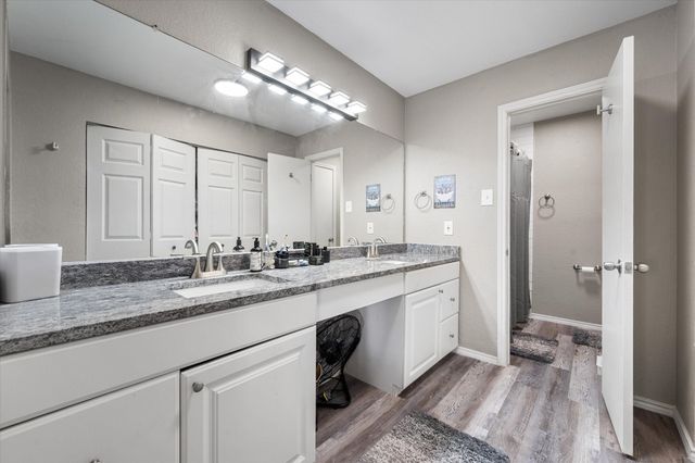 1933 Island Circle A201, Tool, TX 75143