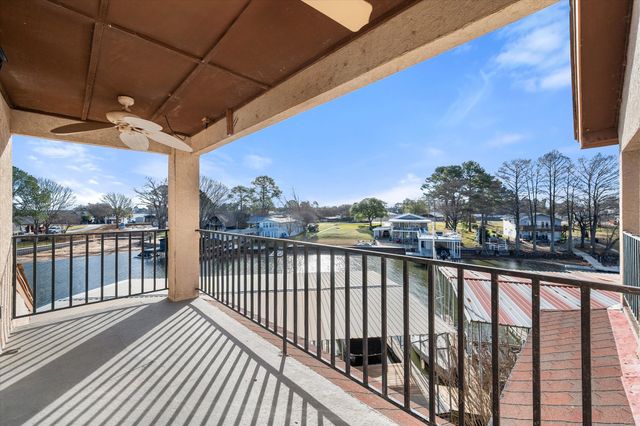 1933 Island Circle A201, Tool, TX 75143