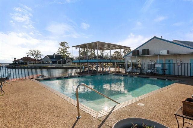 1933 Island Circle A201, Tool, TX 75143