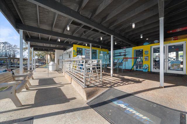 1933 Island Circle A201, Tool, TX 75143