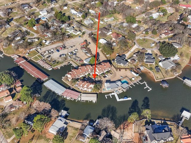 1933 Island Circle A201, Tool, TX 75143