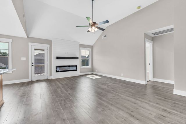 375 Hereford Farms, Clarksville, TN 37043