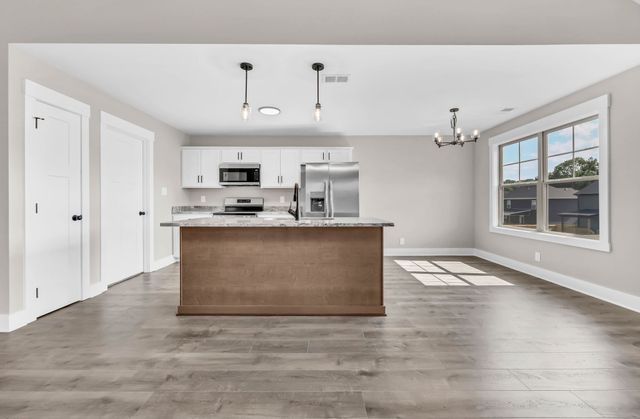 375 Hereford Farms, Clarksville, TN 37043