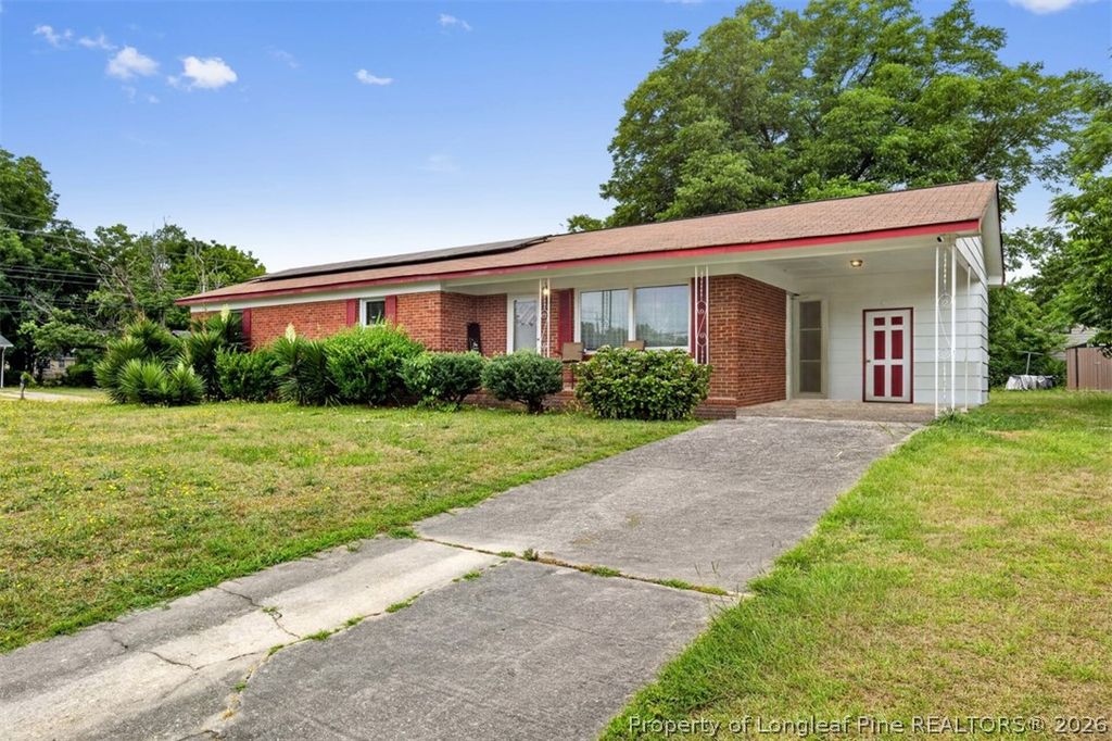 5301 Flagstone Court, Fayetteville, NC 28303 — exterior