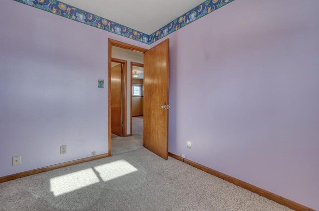 2880 S 98th STREET, West Allis, WI 53227