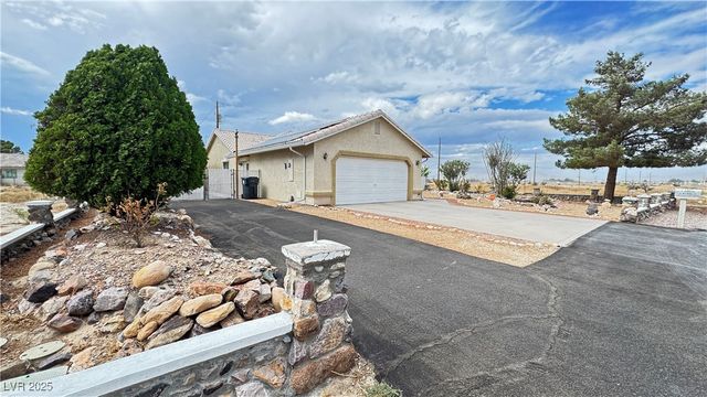1320 Whitman Avenue, Pahrump, NV 89048