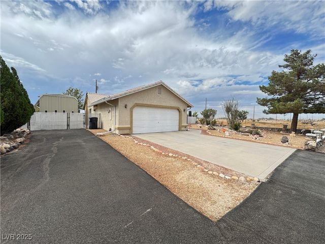 1320 Whitman Avenue, Pahrump, NV 89048