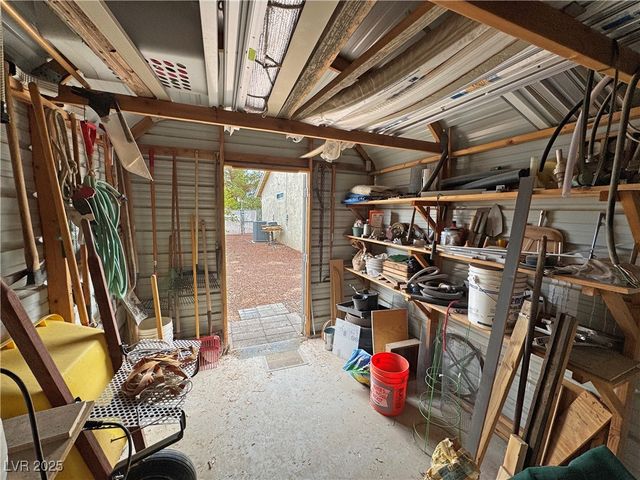 1320 Whitman Avenue, Pahrump, NV 89048