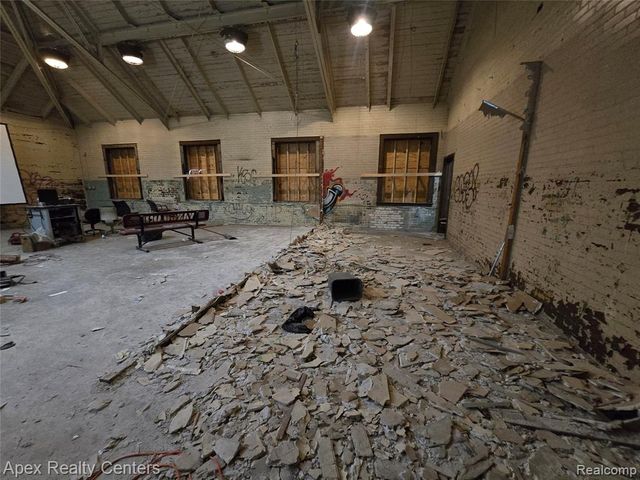 5658 Braden Street, Detroit, MI 48210