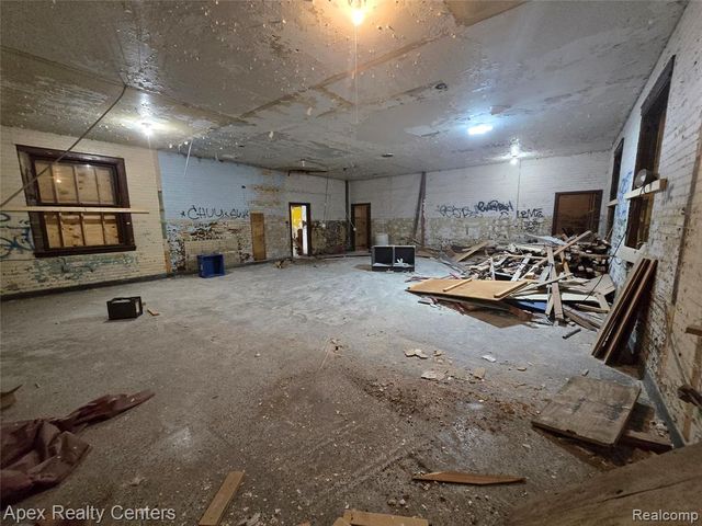 5658 Braden Street, Detroit, MI 48210