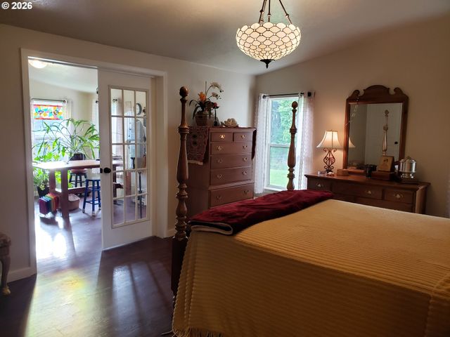 86449 CROFT LAKE Ln, Bandon, OR 97411