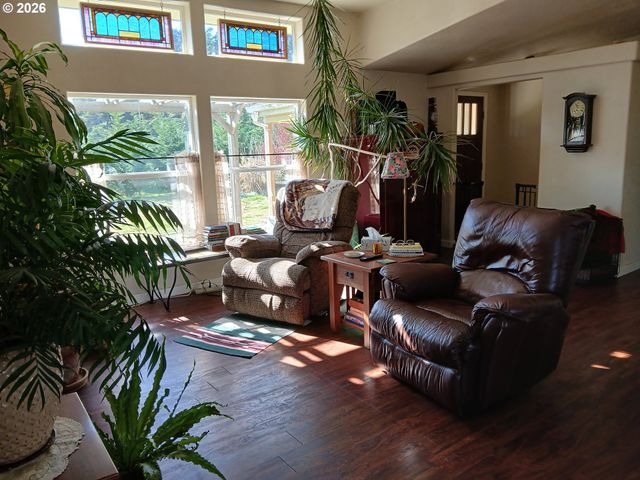 86449 CROFT LAKE Ln, Bandon, OR 97411