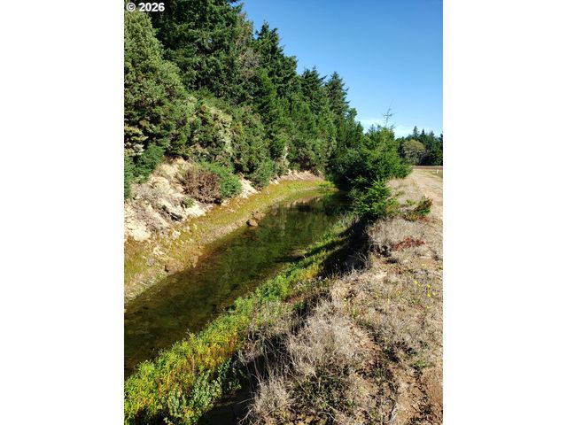 86449 CROFT LAKE Ln, Bandon, OR 97411