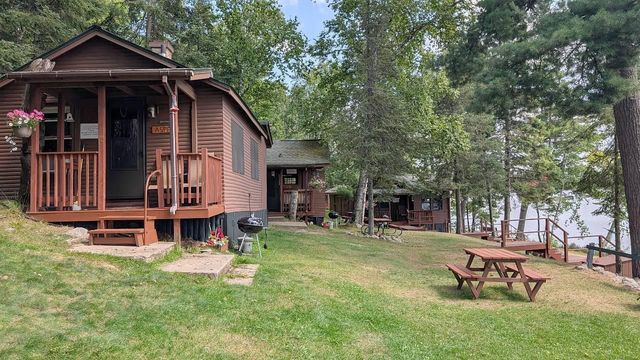 8450 Vermilion Drive, Cook, MN 55723