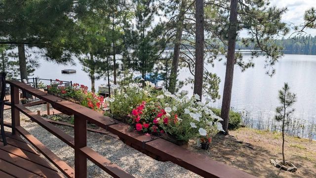 8450 Vermilion Drive, Cook, MN 55723