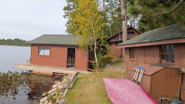 8450 Vermilion Drive, Cook, MN 55723