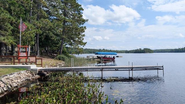 8450 Vermilion Drive, Cook, MN 55723