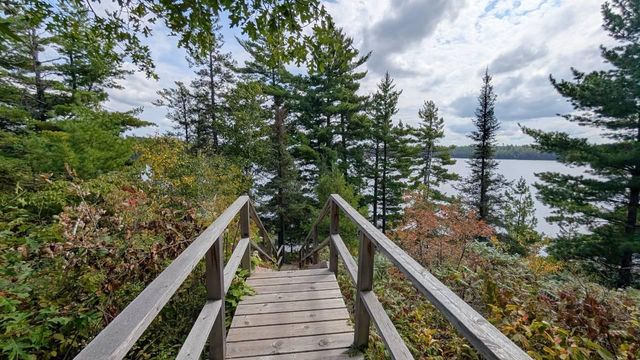 8450 Vermilion Drive, Cook, MN 55723