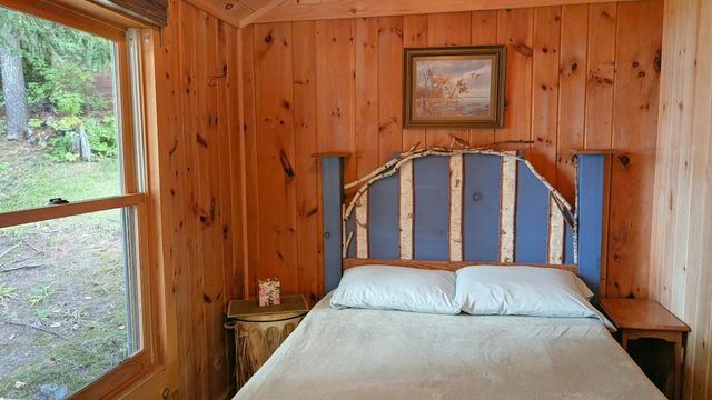 8450 Vermilion Drive, Cook, MN 55723