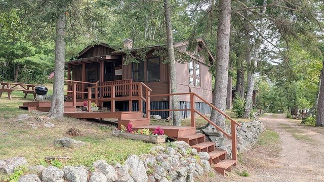 8450 Vermilion Drive, Cook, MN 55723