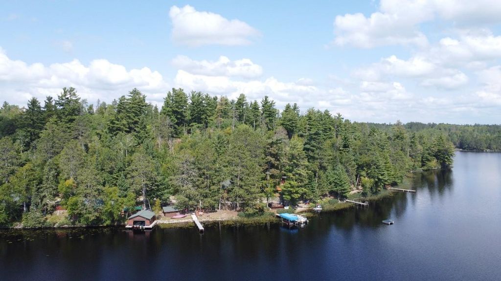 8450 Vermilion Drive, Cook, MN 55723