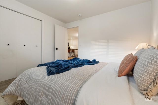 20 N Jefferson St, Nampa, ID 83651
