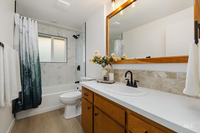 20 N Jefferson St, Nampa, ID 83651