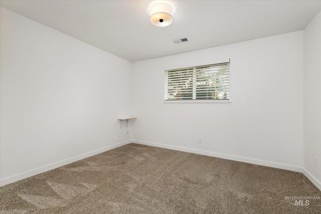 20 N Jefferson St, Nampa, ID 83651