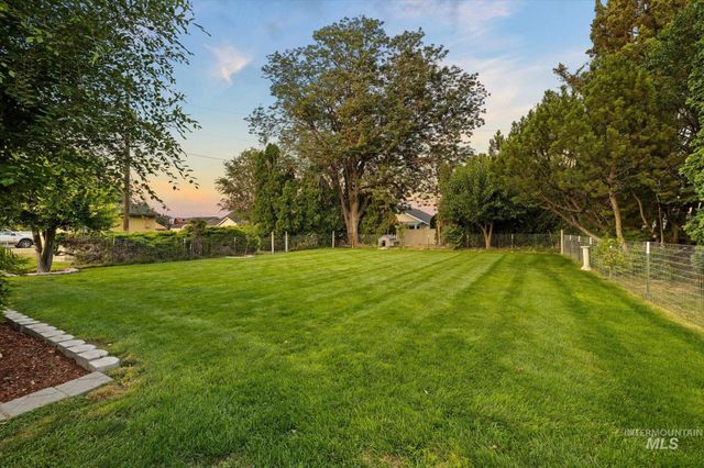 20 N Jefferson St, Nampa, ID 83651