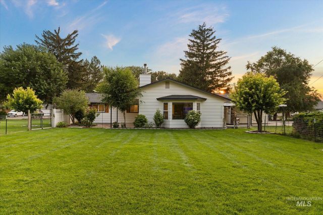 20 N Jefferson St, Nampa, ID 83651