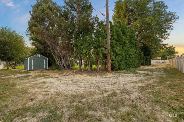 20 N Jefferson St, Nampa, ID 83651