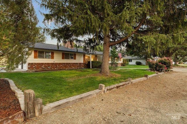20 N Jefferson St, Nampa, ID 83651