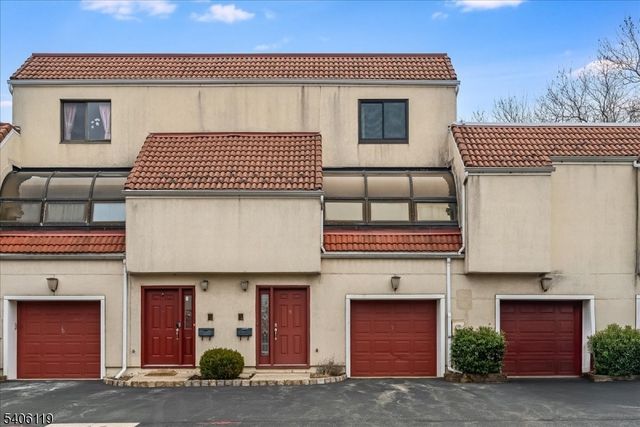 9 Cerone Ct, West Orange Twp., NJ 07052