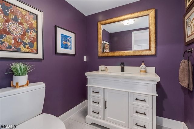 9 Cerone Ct, West Orange Twp., NJ 07052