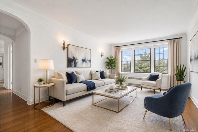 109-14 Ascan Avenue 5A, Forest Hills, NY 11375