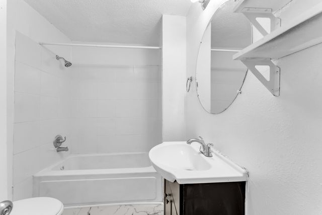 939 N Brown Avenue, Springfield, MO 65802