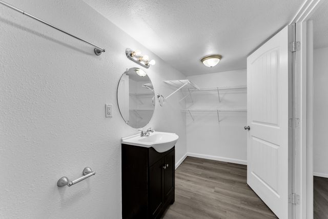 939 N Brown Avenue, Springfield, MO 65802