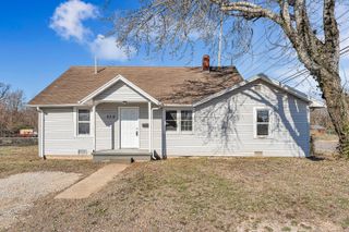 939 N Brown Avenue, Springfield, MO 65802