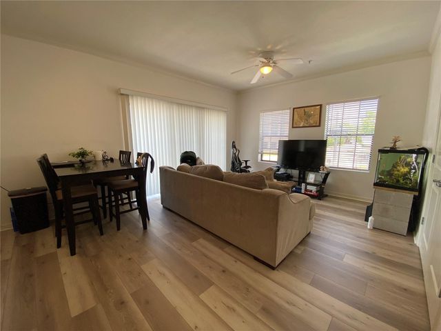 20 SW 6TH STREET 203, Gainesville, FL 32601