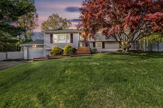 5 Smith Court, Washingtonville, NY 10992