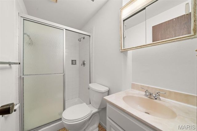 1220 Forest Trails Court, Fenton, MO 63026