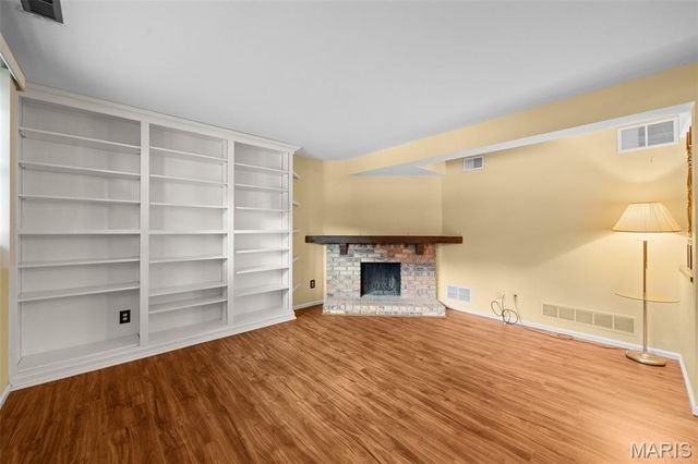 1220 Forest Trails Court, Fenton, MO 63026