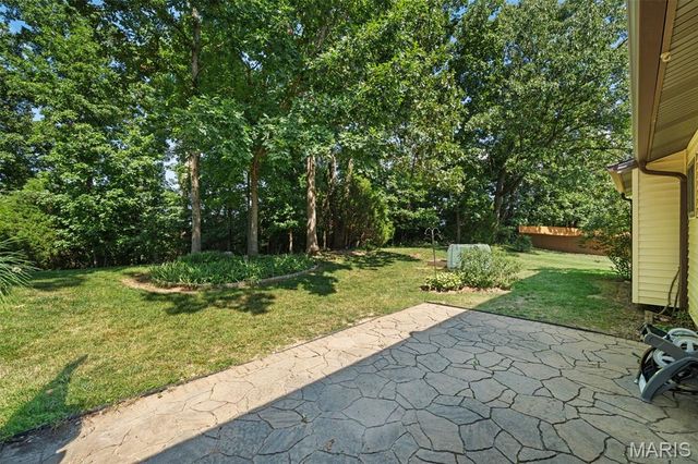 1220 Forest Trails Court, Fenton, MO 63026